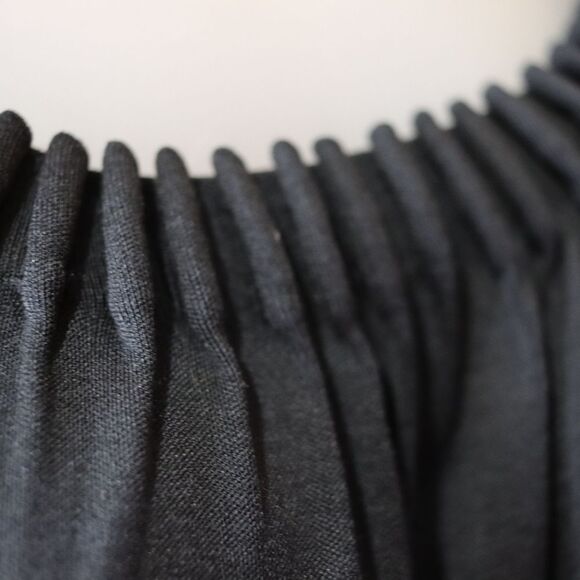 Ellen Tracy Black Pleated Neckline Midi Dress Medium Wool & Silk - Picture 5 of 11